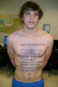 Student Arrested For Stripping In Airport Sues TSA