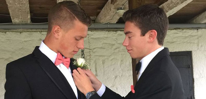 PHOTOS: Adorable West Virginia Same-Sex Prom Couple Wins The Internet