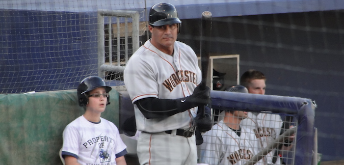 Oh Honey, No: Jose Canseco Wants To Crossdress To ‘Support’ Caitlyn Jenner