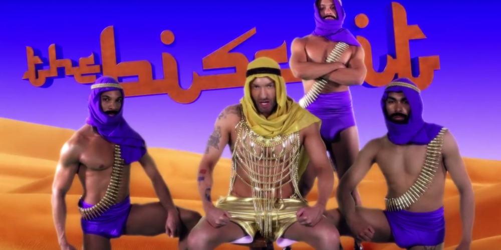 VIDEO: Cazwell mixt arabische Typen mit Klischees in „The Biscuit“