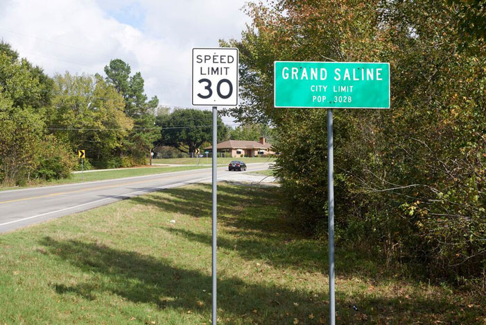 Grand Saline, east, Texas, sign, population, highway