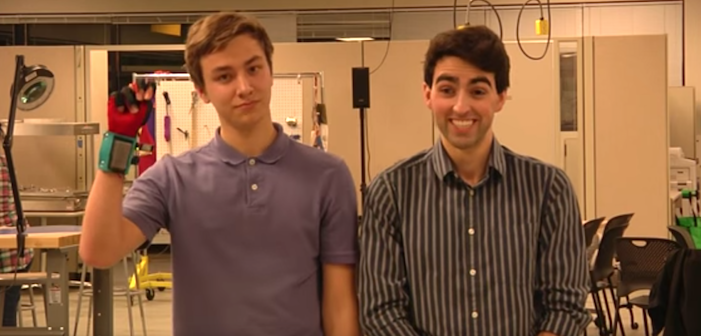 New Hi-Tech Gloves Translate Sign Language Into Speech