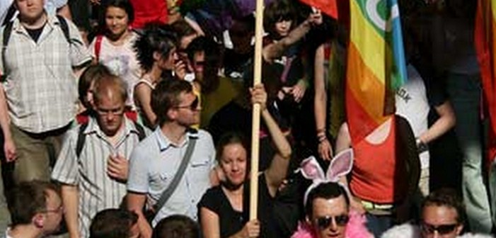 L’Estonie fait un pas de plus vers l’ouverture du mariage aux couples de même sexe