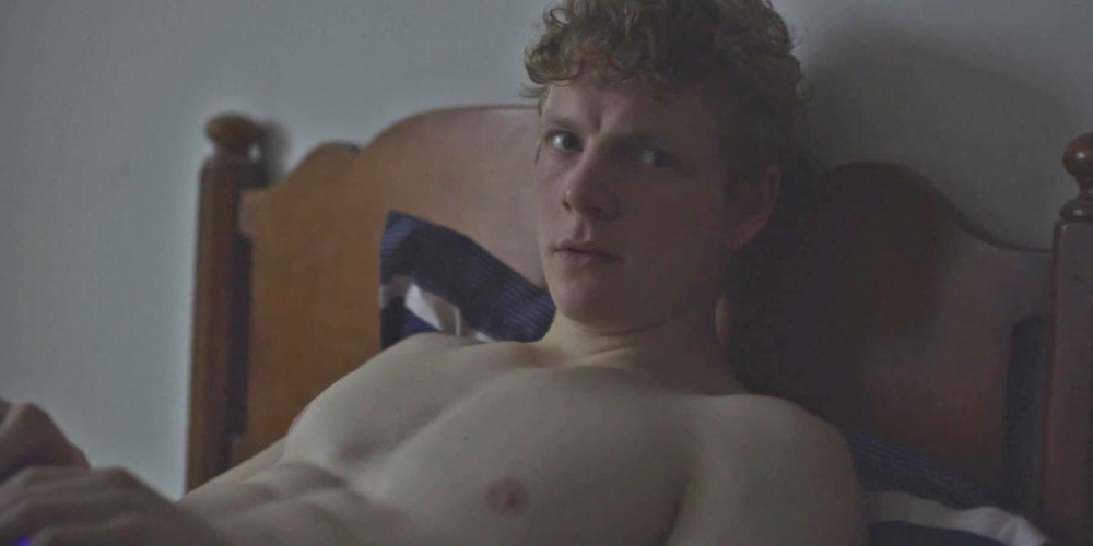 Patrick Gibson of ‘The OA’ Shows Off His Bountiful Booty (NSFW)