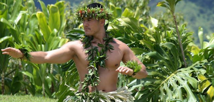 This Hula Hunk Has Stolen Our Hearts (Video)