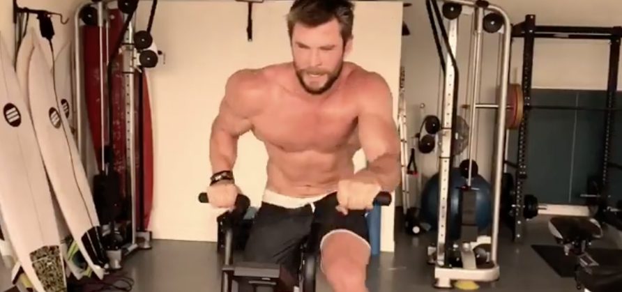Chris Hemsworth Nos Tiene Hipnotizados Con Sudoroso Entrenamiento (Video)