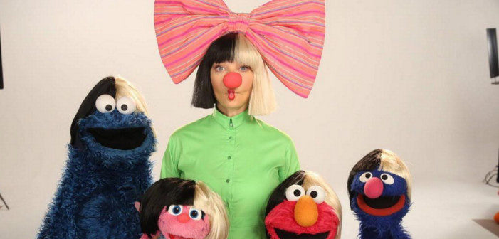 Sia on ‘Sesame Street’ Sings ‘S is for Songs’ (Video)