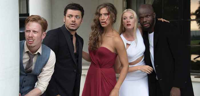 Apologie du viol, blagues racistes et homophobes, la critique ciné fustige ‘Gangsterdam’