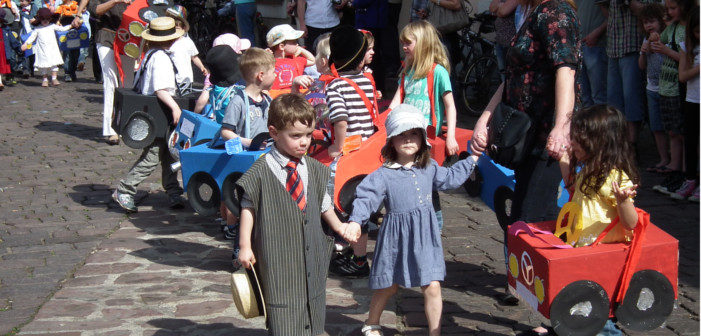 Conservative Parents Remove Their Kids from Berlin Preschool Over Gay Teacher
