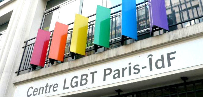 Anne Hidalgo apporte son soutien à la militante trans agressée devant le Centre LGBT à Paris