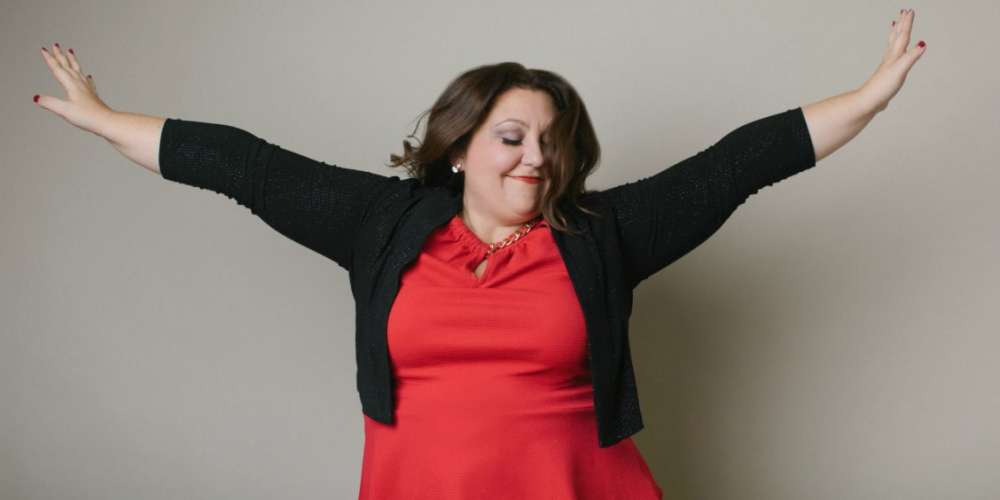 There’s Something Irresistible About New York’s Brassy Belter Tori Scott