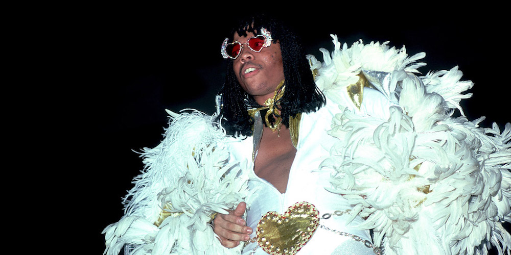 Watch Rick James Uncomfortably Out His Former Friend on ‘Judge Joe Brown’