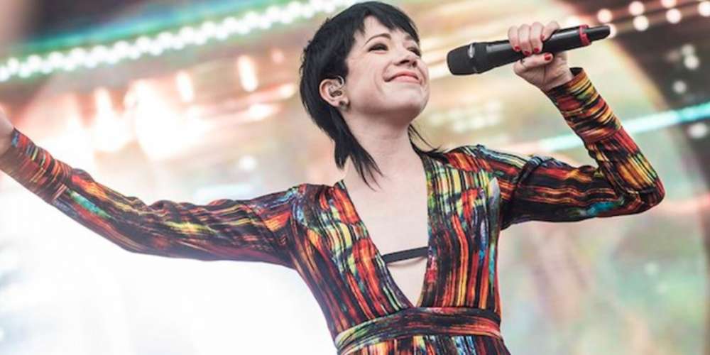 Watch Carly Rae Jepsen Perform ‘Cut to the Feeling’ Live for the First Time
