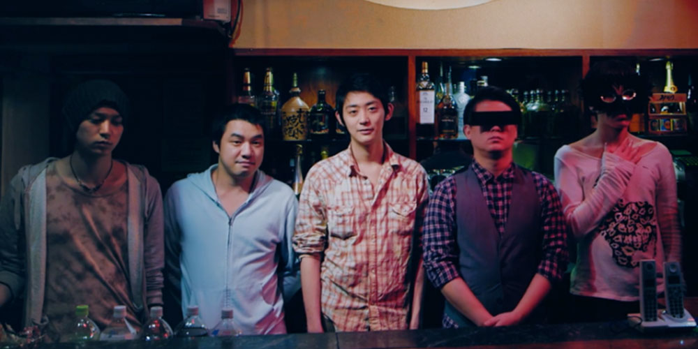A Peek Into the Secret World of Japan’s Male Geishas and Sex Workers (Video)