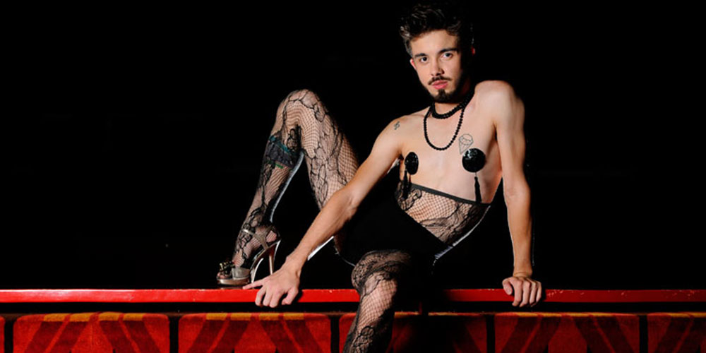 These 35 Pics of Sexy Burlesque Boys Will Make You Stand and Applaud (NSFW)
