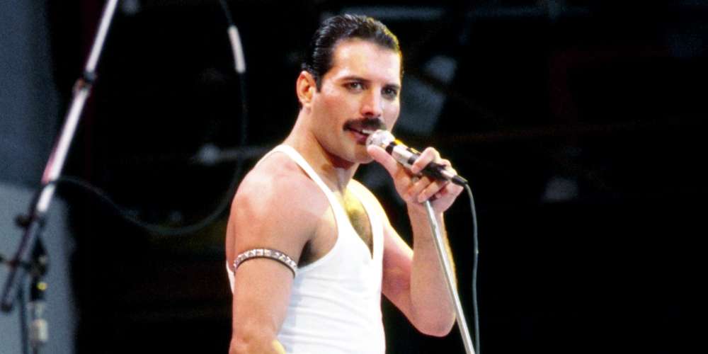 First Look: Rami Malek as Freddie Mercury in ‘Bohemian Rhapsody’