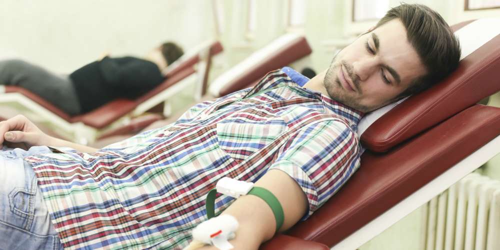 Despite a Serious Need for Blood in Las Vegas, Gay and Bi Men Still Can’t Donate