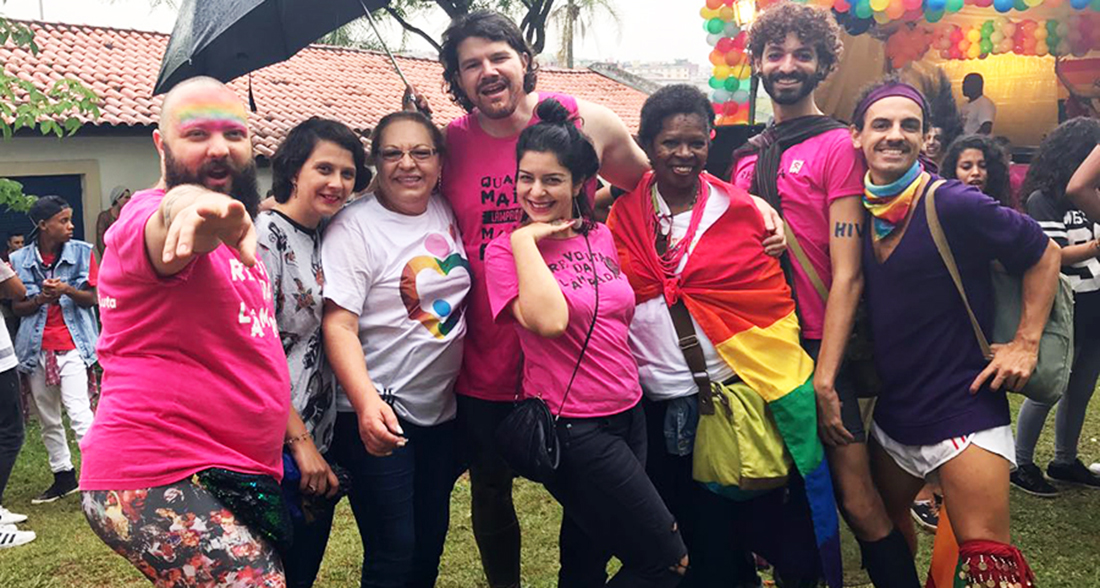 Veja fotos da Parada LGBTQIA de cidade Tiradentes