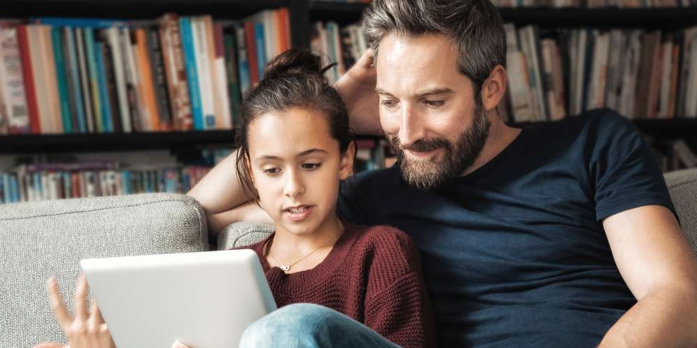 This Reddit-Using Dad is Proud of His Homophobic Daughter for Hating Disney’s Gay Storyline