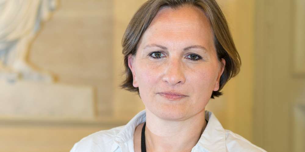 Laurence Vanceunebrock-Mialon, députée lesbienne En Marche, veut s’engager pour la filiation (et la PMA)