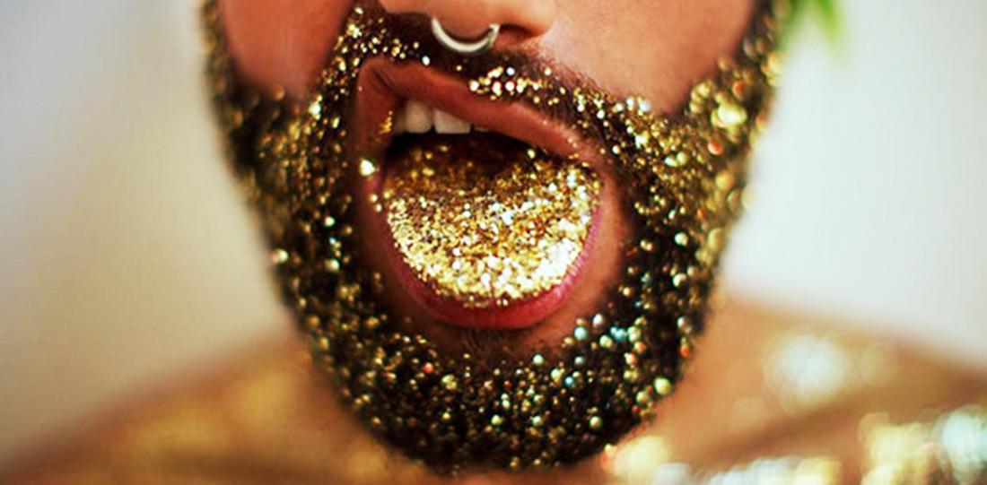 Carnaval sem brilho? Cientistas querem banir o glitter da face da terra.