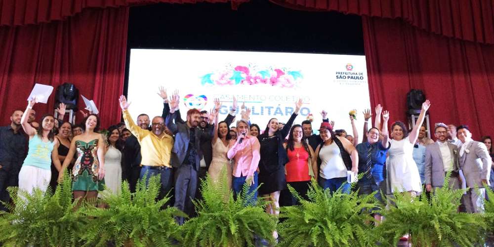 Prefeitura de São Paulo realiza casamento coletivo gay com 39 casais