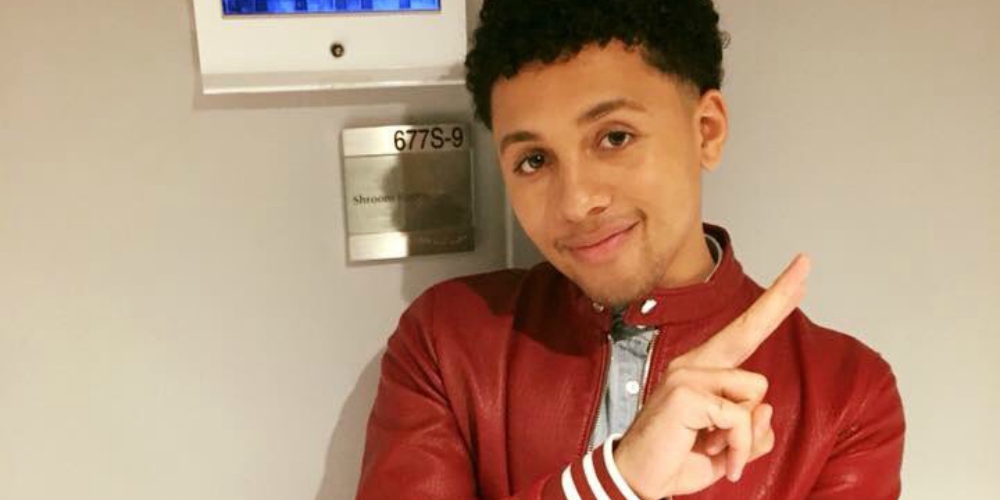This Comic Slayed Jimmy Fallon With Jokes About ‘Masc’ Gay Men and Hot Uber Drivers