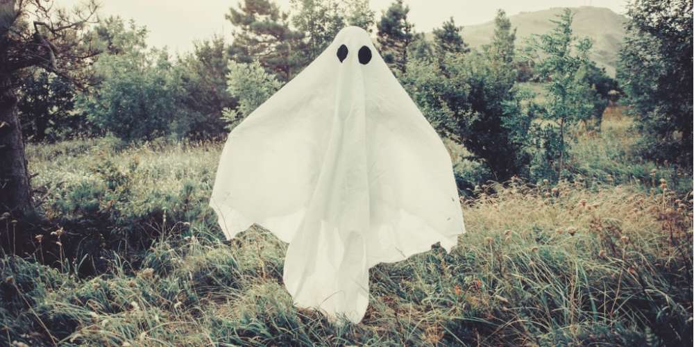 ‘Ghosting’ Is the 2017 Social Media Trend We Need to Leave Behind