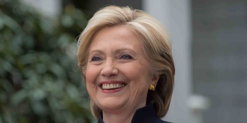 Twitter Users Blast ‘Sexist’ Vanity Fair Video Suggesting Hillary Clinton ‘Take Up Knitting’