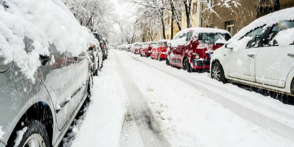 This Out News Anchor Broke the Internet With His Viral Forecast Calling for a ‘Pounding of 8 Inches’