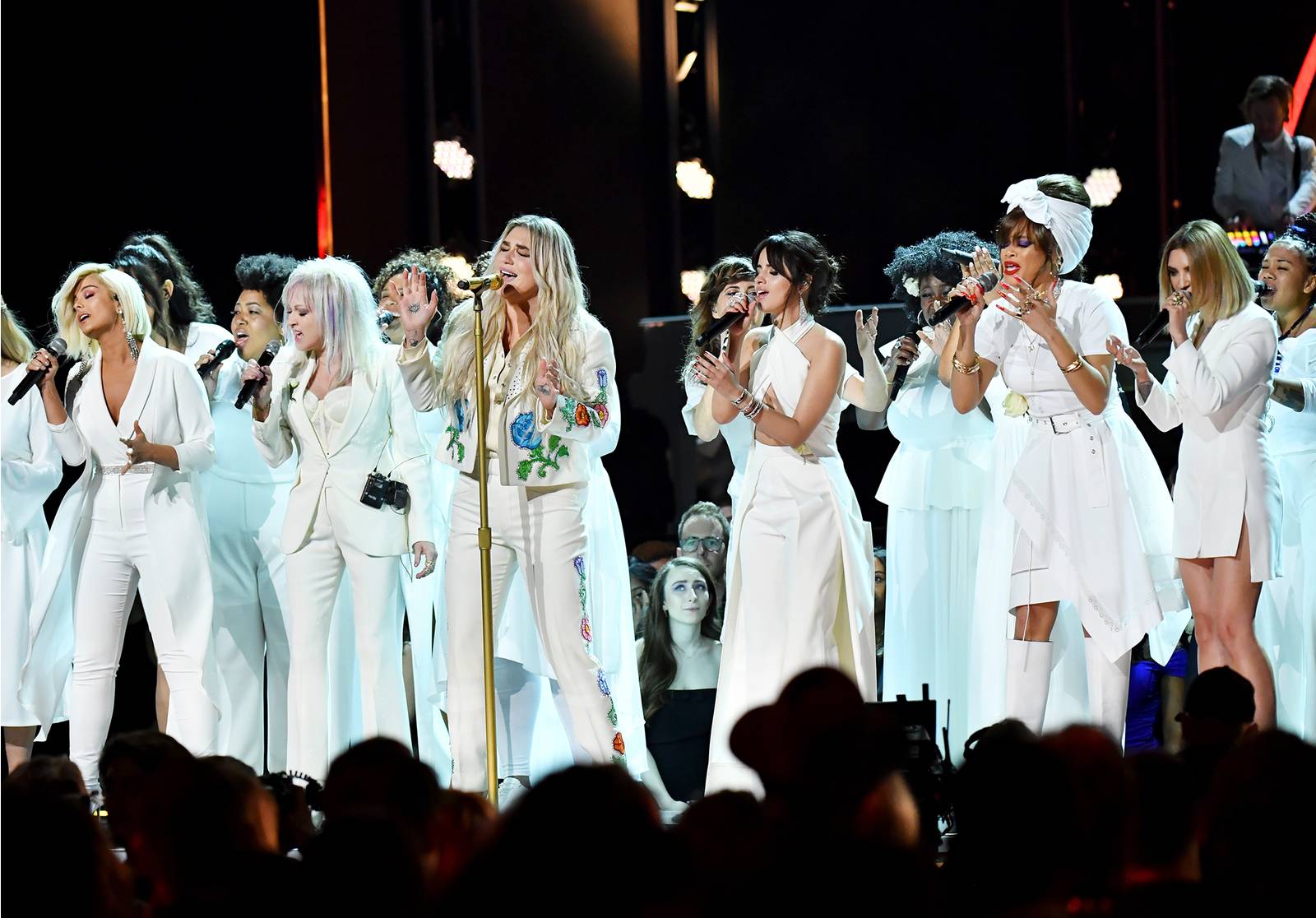 grammys performance kesha