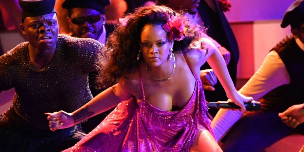 5 Divas We’d Rather See Perform on the Super Bowl Halftime Stage Than Justin Timberlake