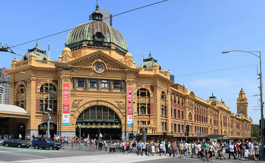 gay melbourne guide flinders street station