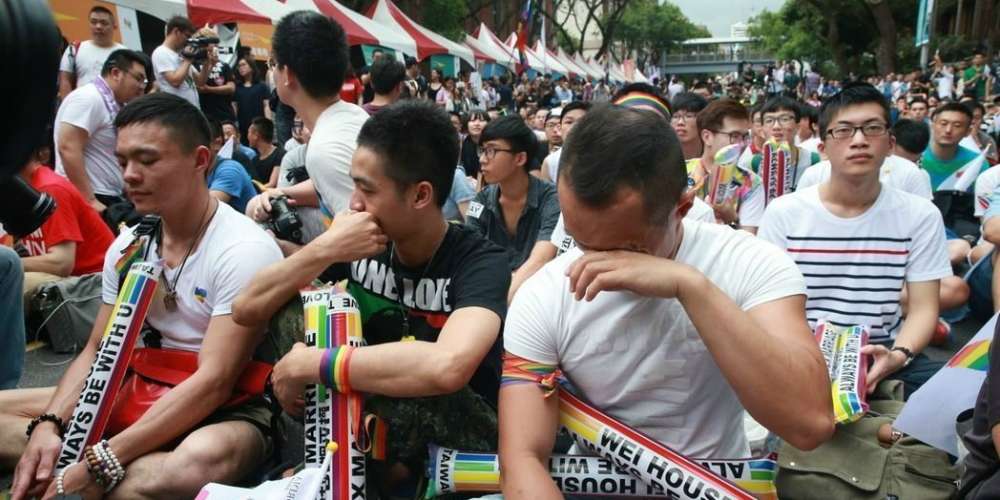 Here’s a Checklist for How to Spot a Gay Person, According to a Malaysian Newspaper