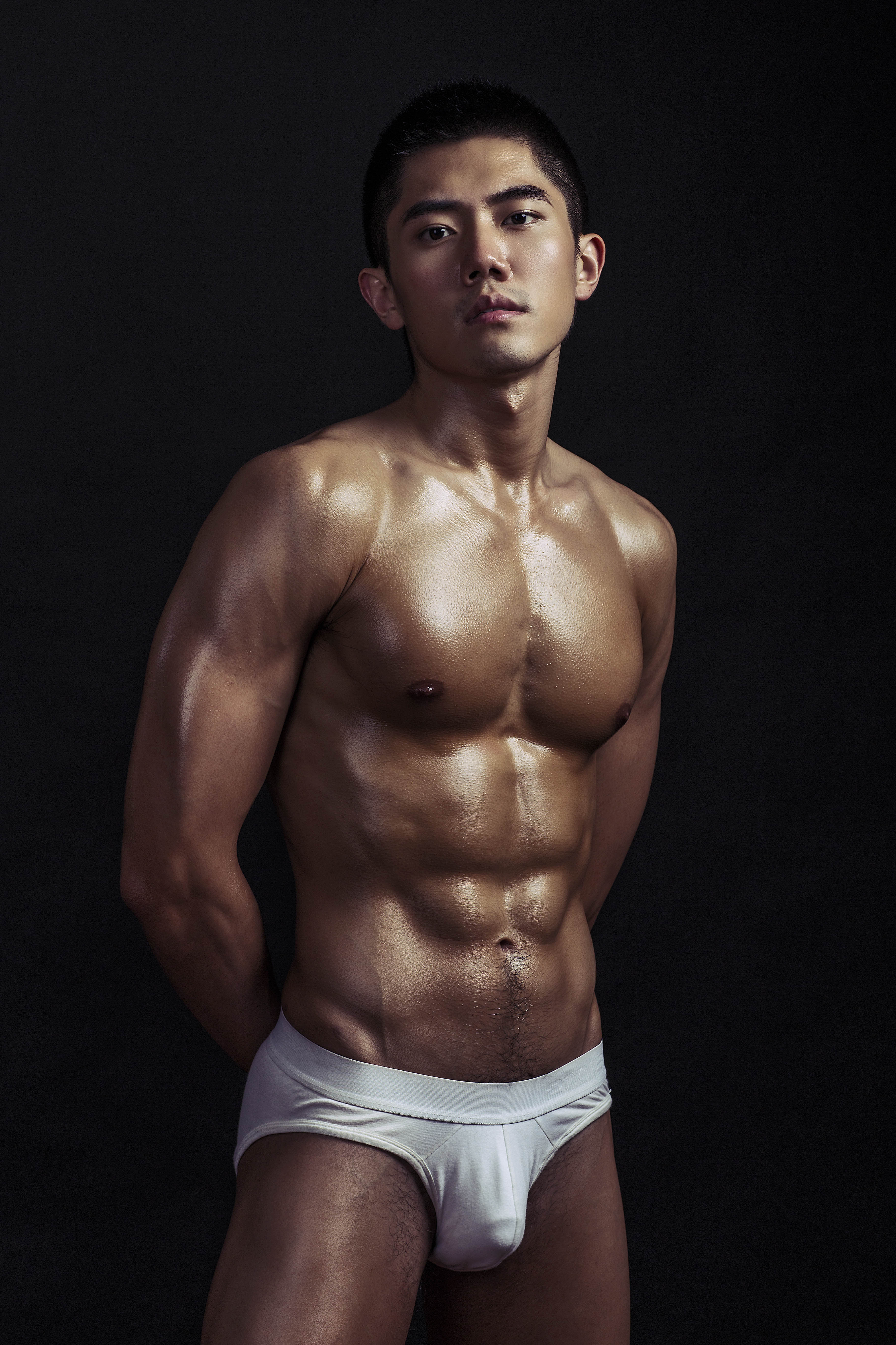 晏人物,