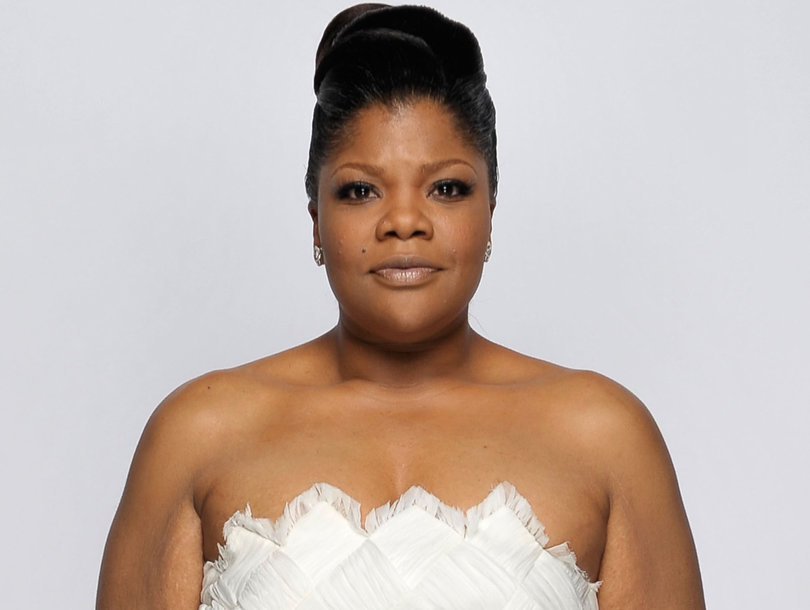 Mo'Nique netflix boycott white dress