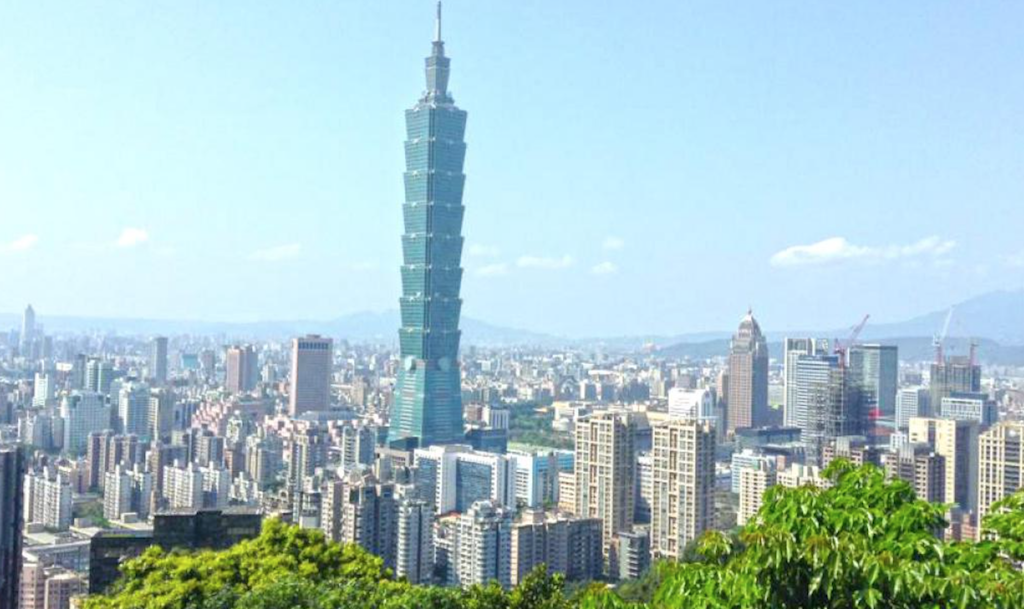 taiwan travel guide elephant mountain