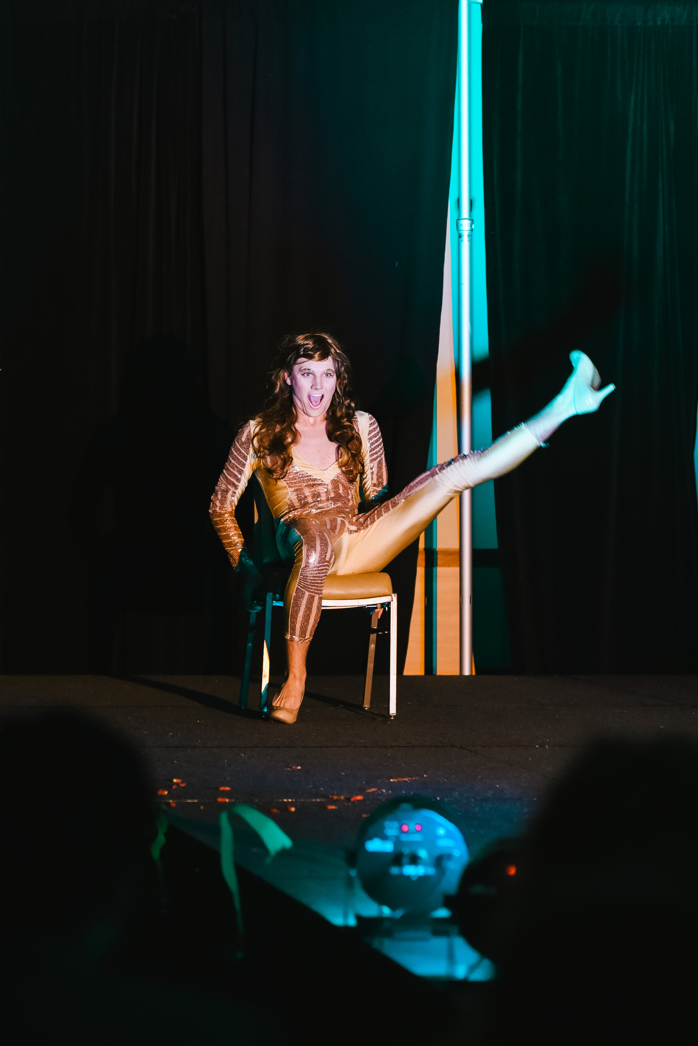 Seattle University Drag Full Cover