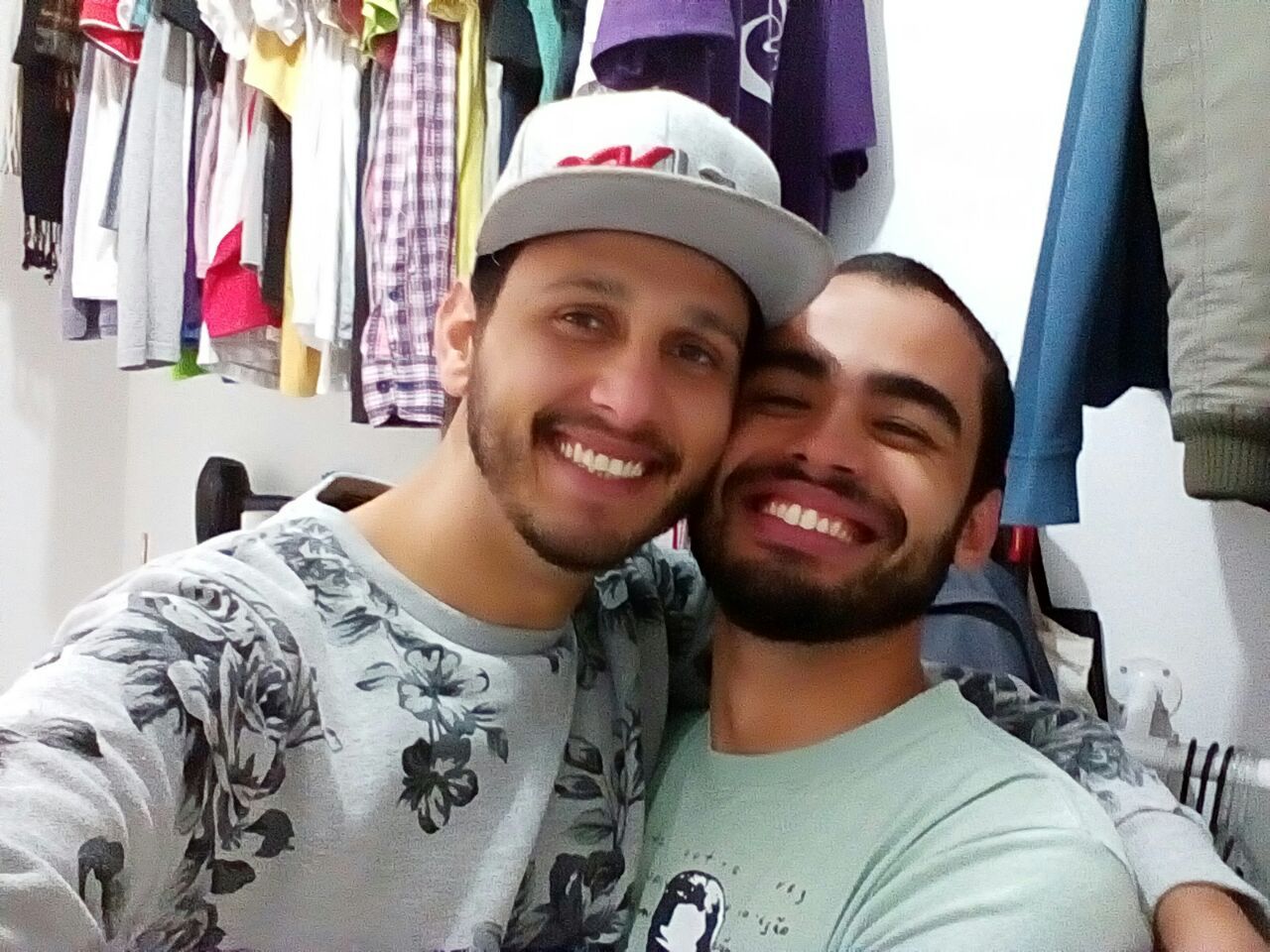 casal Hornet abril