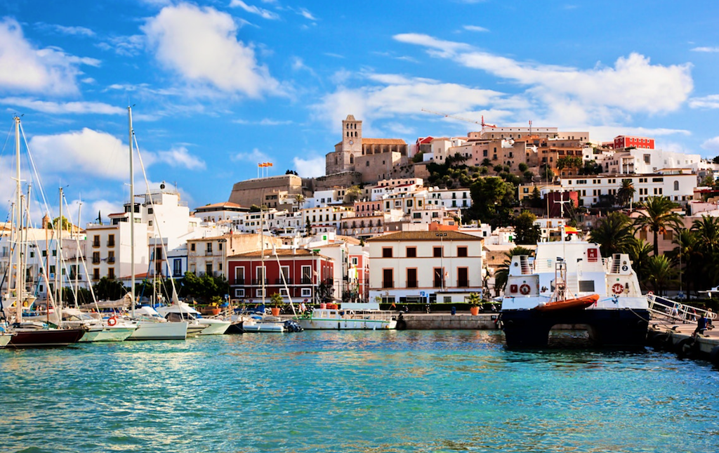 gay ibiza hornet guide 2