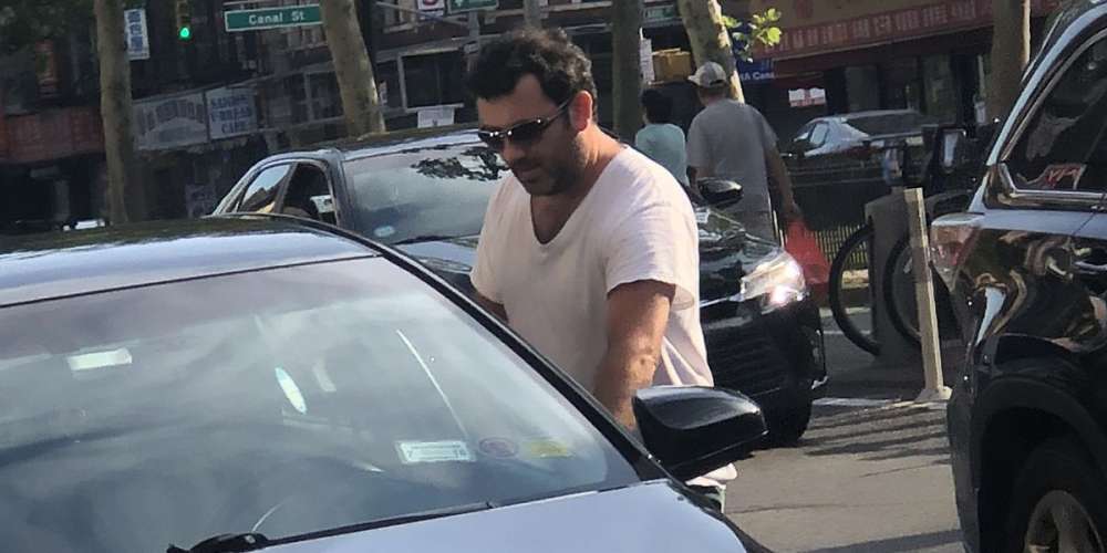 Watch This Homophobic NYC Uber Driver Kick a Lesbian Couple Out of His Car for Kissing