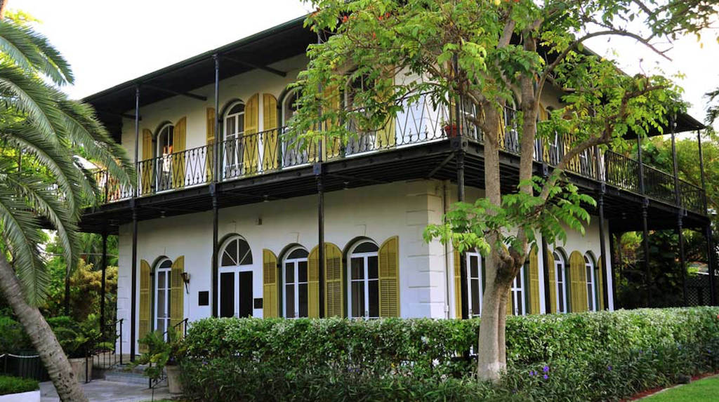 gay key west hemingway home เกย์ key west