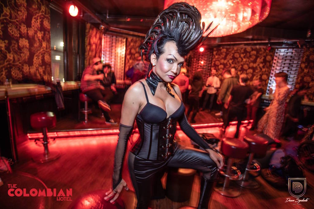 gay sydney guide Colombian