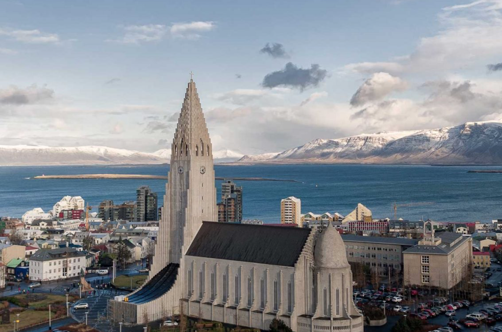 gay reykjavik hornet guide