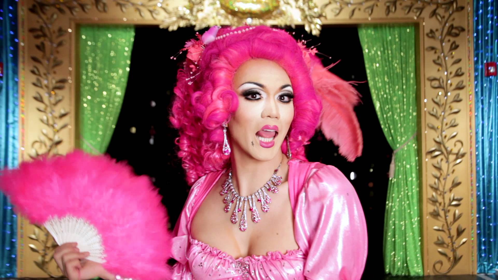 Manila Luzon, drag queen musicians 19
