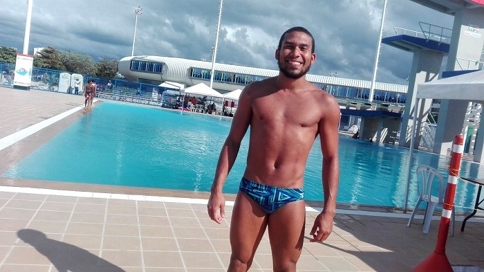 Robert Páez came out
