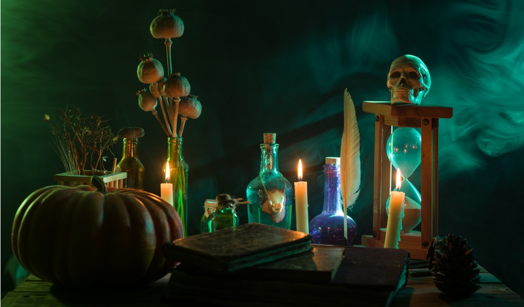 history of halloween witches
