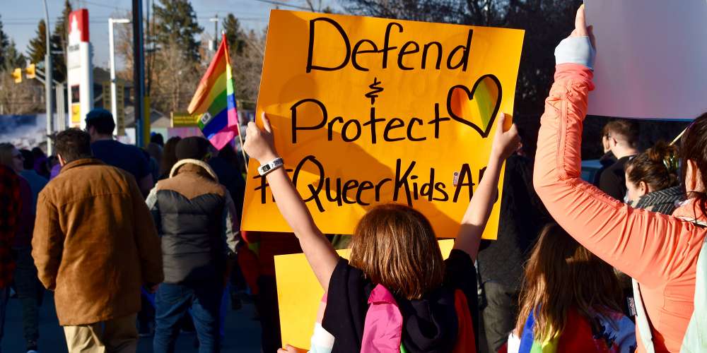 These 5 Organizations Are Dedicated to Assisting Homeless LGBTQ Youth