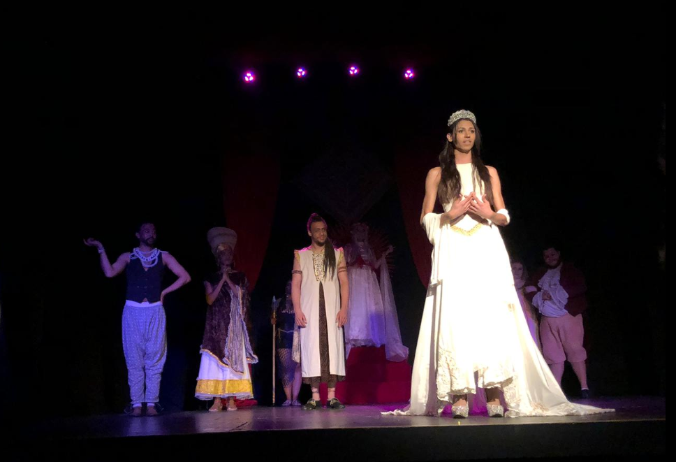 Transderella traz aos palcos Cinderella trans