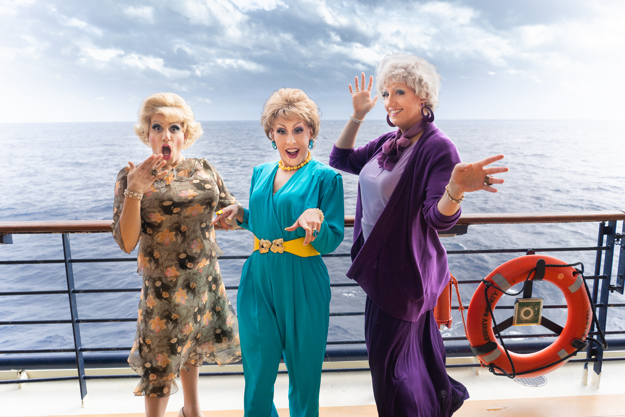 golden fans at sea 2